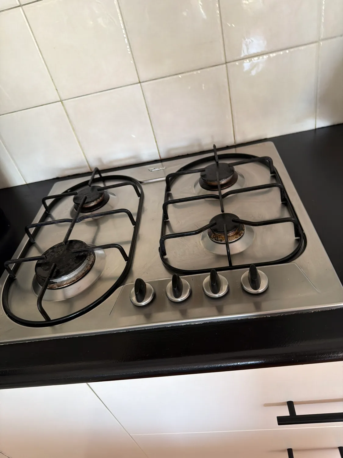 Gas cooktop 4 burner after cleaning