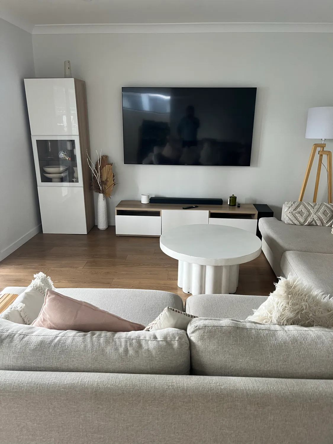 Living room after cleaning