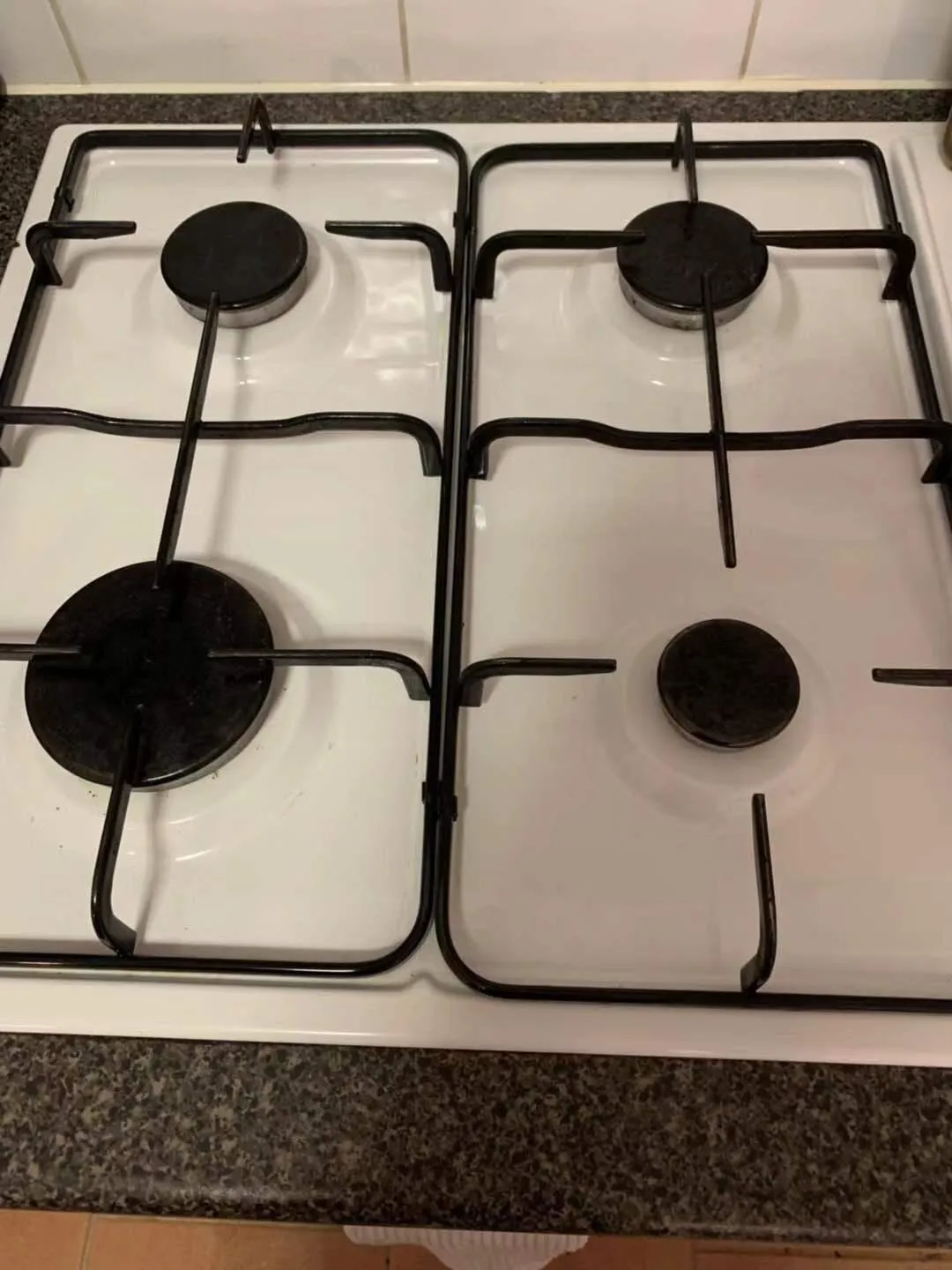 Gas cooktop after cleaning