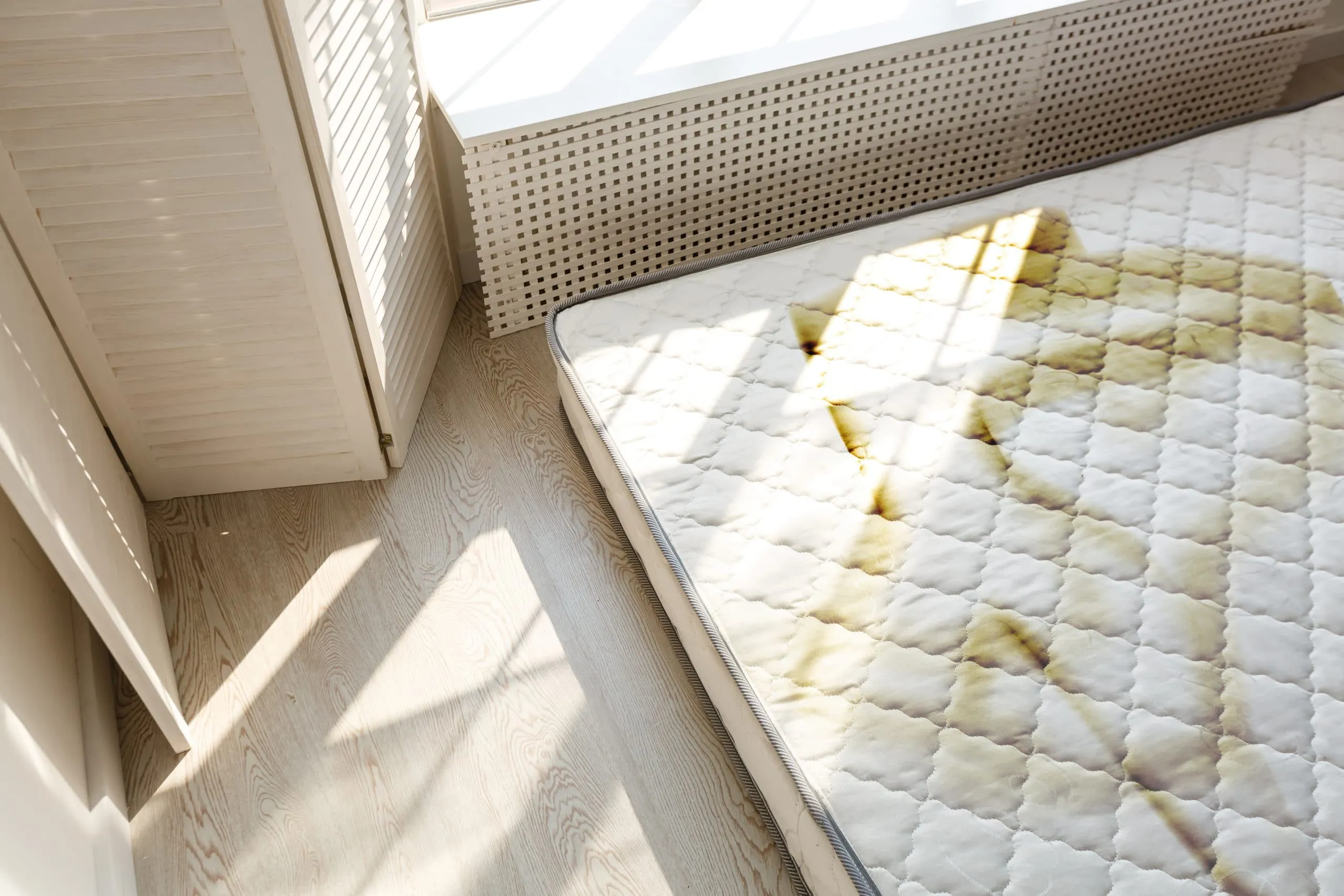 How to Clean a Mattress at Home: 5 Steps