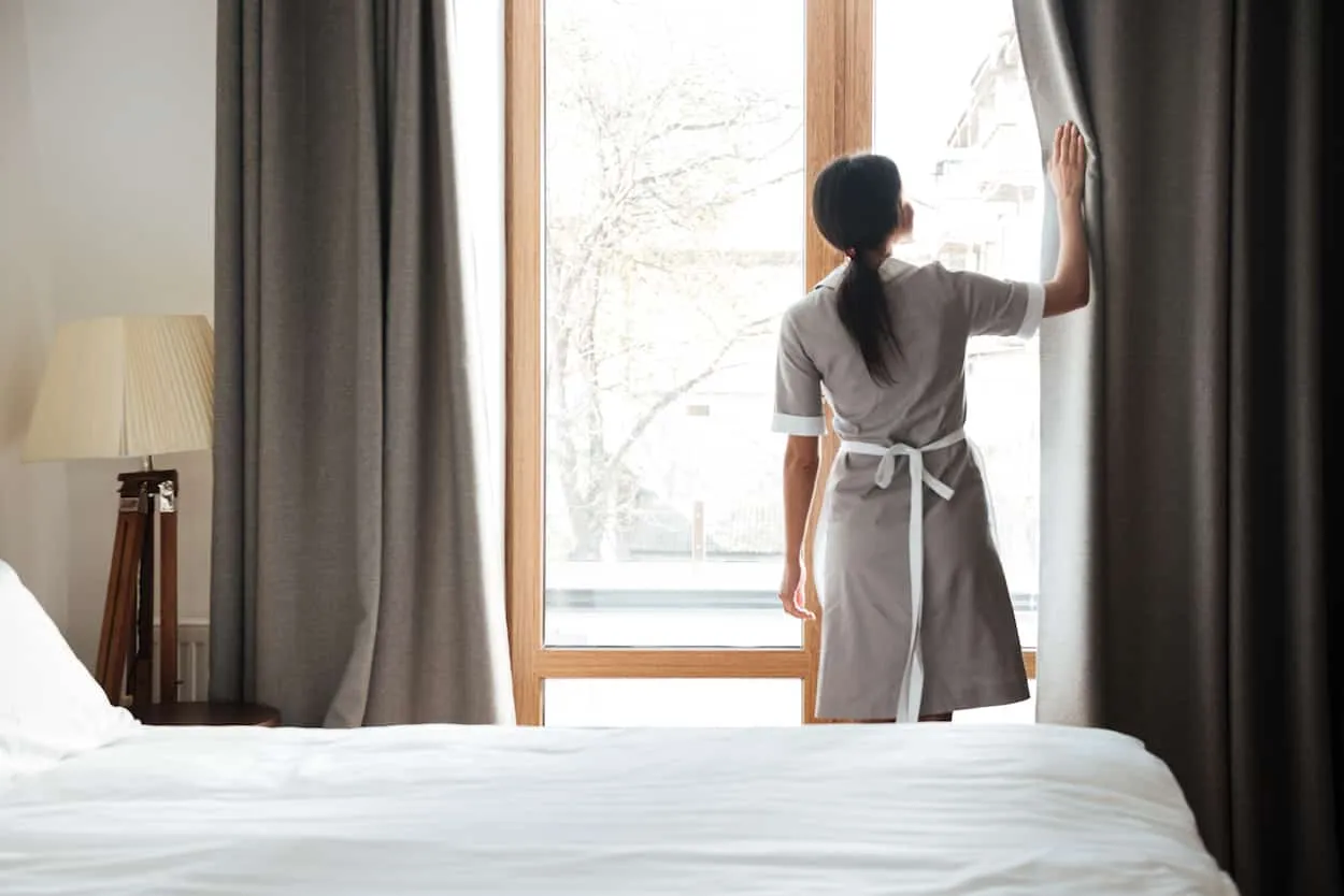 What Are The Advantages Of Using A Home Cleaning Service?