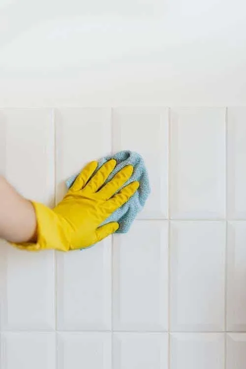 How to Clean Walls: Step by Step Guide